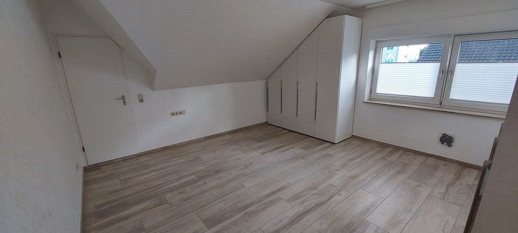 1 bedroom with open-plan kitchen flat to rent, 117 m², Ratingen, North Rhine-Westphalia 1 bedroom with open-plan kitchen flat to rent, 117 m², Ratingen, North Rhine-Westphalia