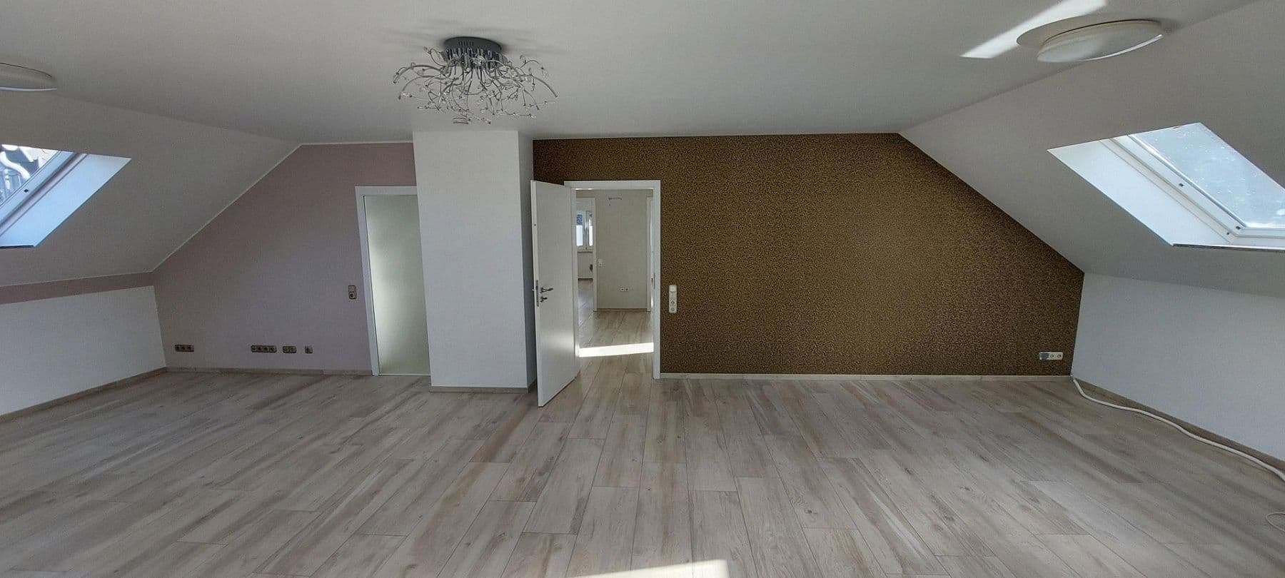1 bedroom with open-plan kitchen flat to rent, 117 m², Ratingen, North Rhine-Westphalia 1 bedroom with open-plan kitchen flat to rent, 117 m², Ratingen, North Rhine-Westphalia