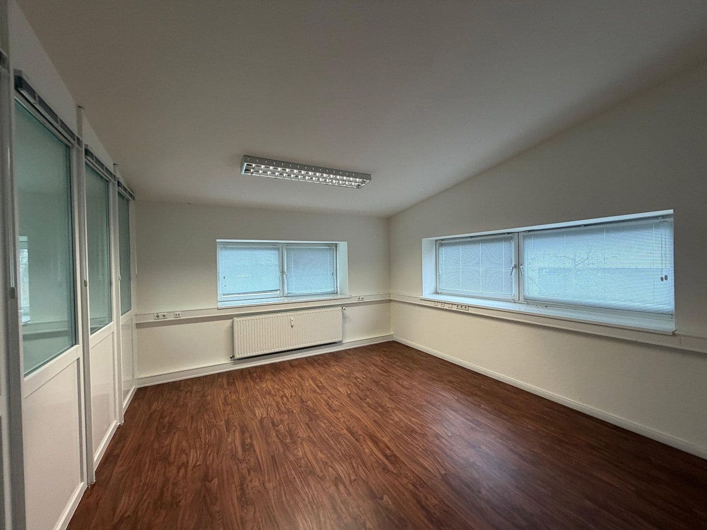 office to rent, 120 m², Tegelbarg 25, Bad Bramstedt, Schleswig-Holstein office to rent, 120 m², Tegelbarg 25, Bad Bramstedt, Schleswig-Holstein