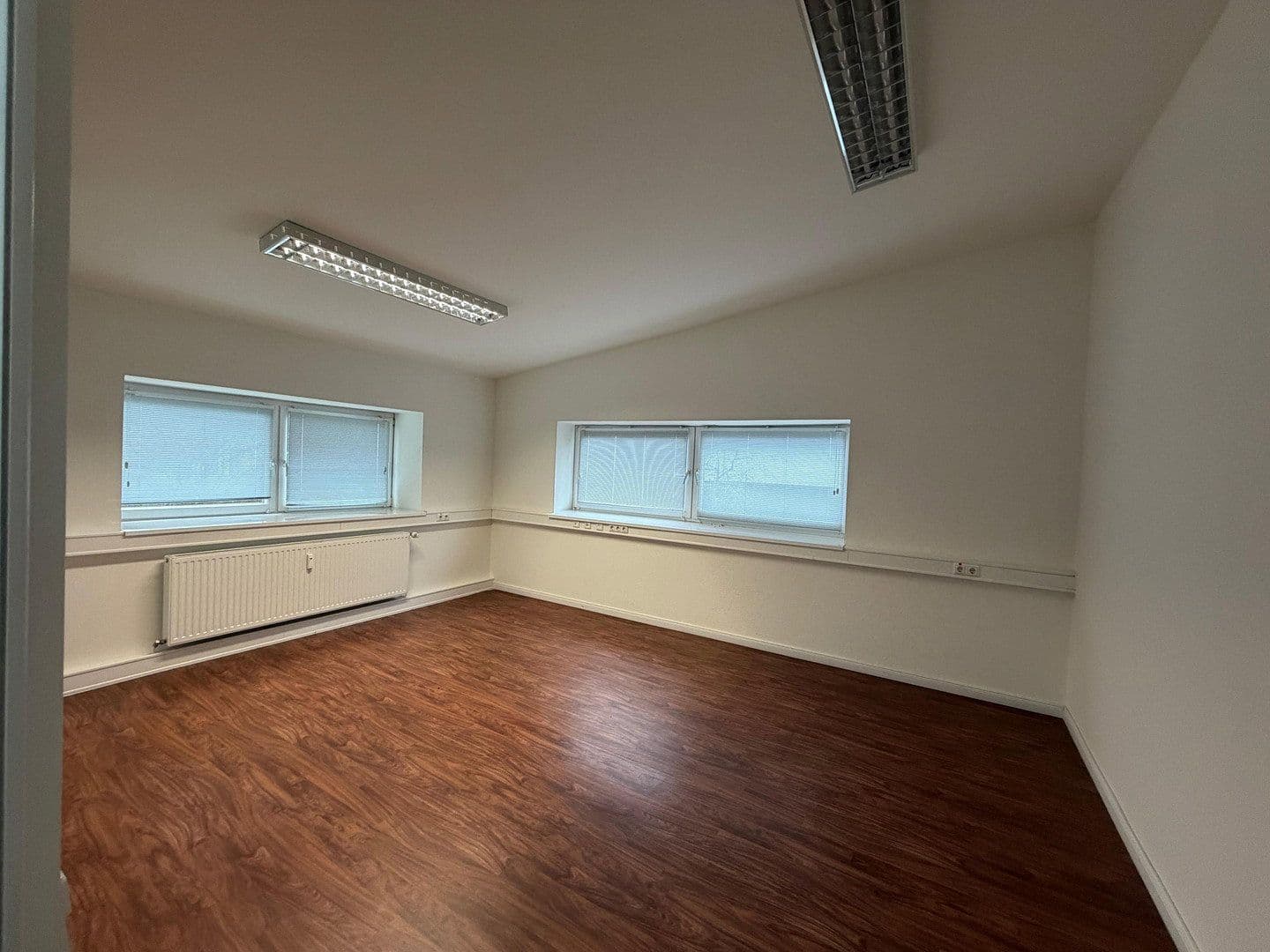 office to rent, 120 m², Tegelbarg 25, Bad Bramstedt, Schleswig-Holstein office to rent, 120 m², Tegelbarg 25, Bad Bramstedt, Schleswig-Holstein