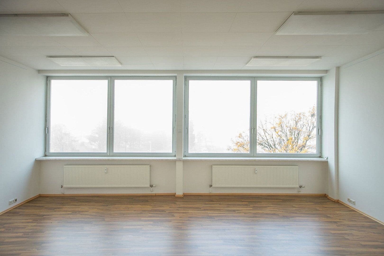 office to rent, 1,500 m², Parkstrasse 14, Langweid am Lech, Bavaria office to rent, 1,500 m², Parkstrasse 14, Langweid am Lech, Bavaria