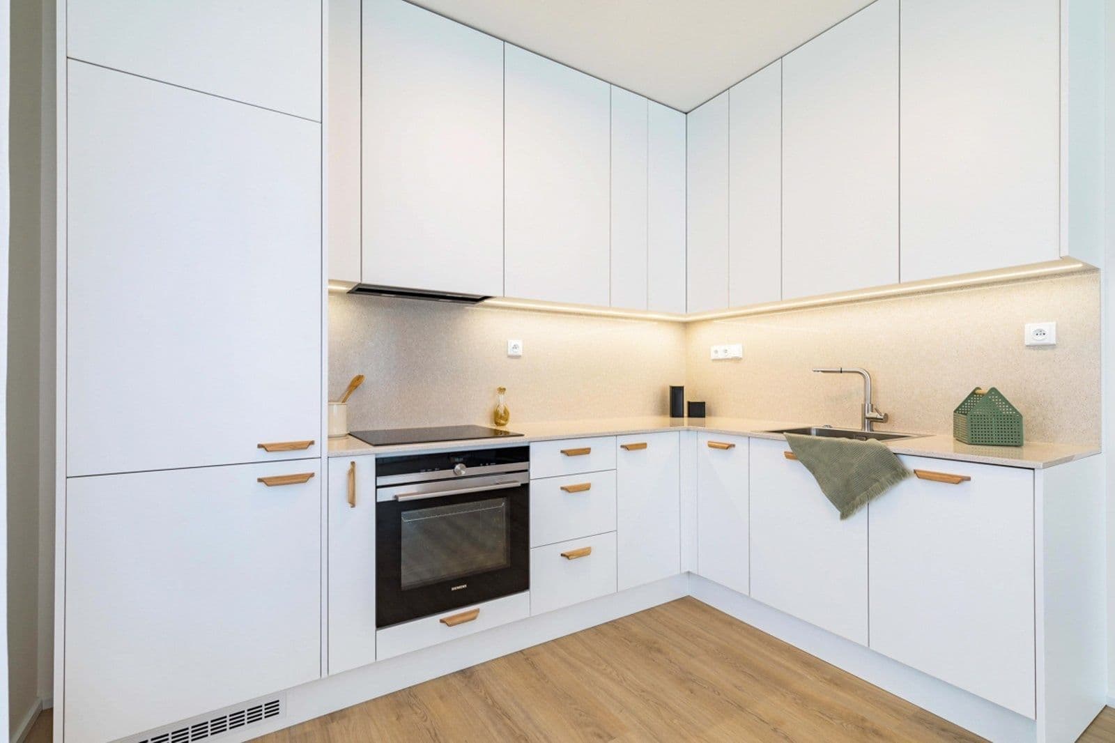 1 bedroom with open-plan kitchen flat to rent, 55 m², Vrbenského, Prague, Prague 1 bedroom with open-plan kitchen flat to rent, 55 m², Vrbenského, Prague, Prague