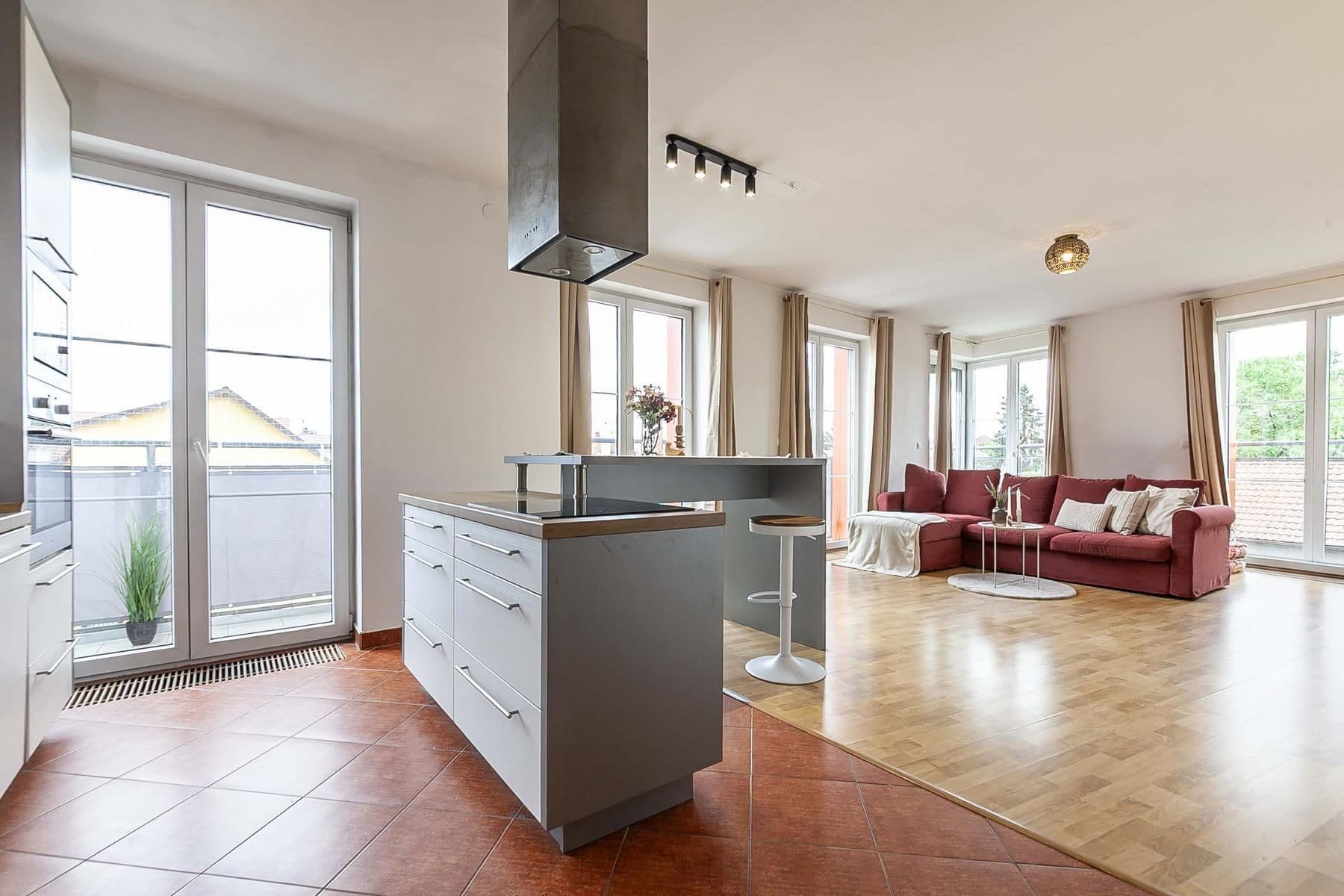 2 bedroom with open-plan kitchen flat for sale, 98 m², Meteorologická, Prague, Prague 2 bedroom with open-plan kitchen flat for sale, 98 m², Meteorologická, Prague, Prague