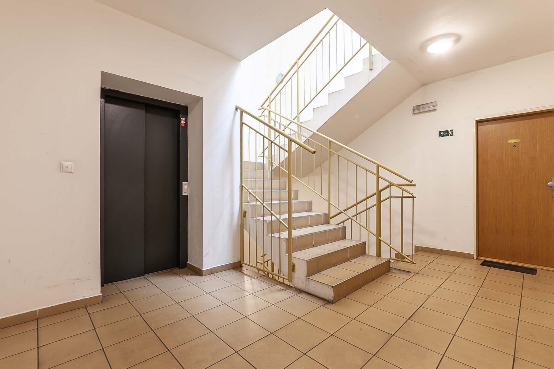2 bedroom with open-plan kitchen flat for sale, 98 m², Meteorologická, Prague, Prague 2 bedroom with open-plan kitchen flat for sale, 98 m², Meteorologická, Prague, Prague