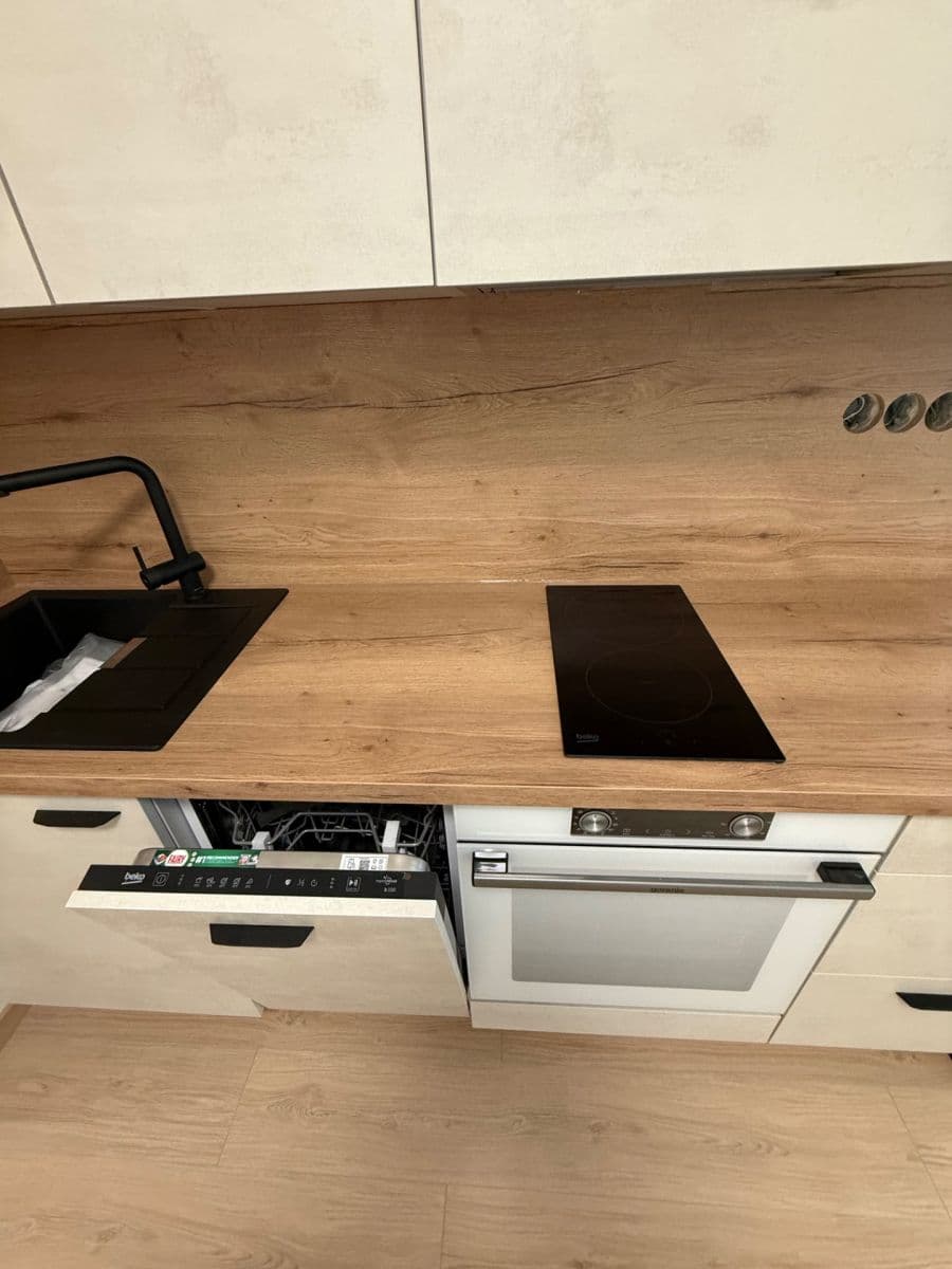 Studio flat to rent, 32 m², Haenkeho, Prague, Prague Studio flat to rent, 32 m², Haenkeho, Prague, Prague