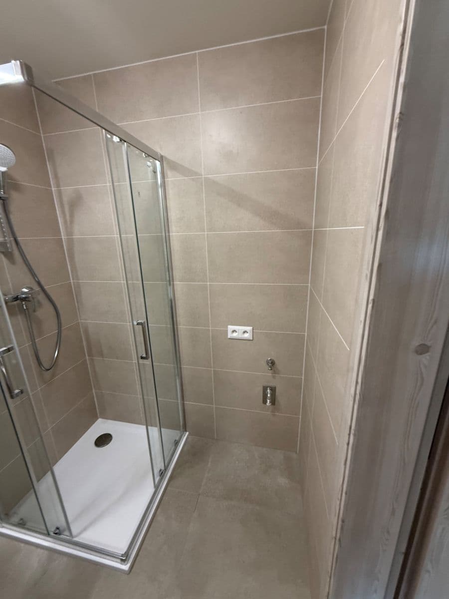 Studio flat to rent, 32 m², Haenkeho, Prague, Prague Studio flat to rent, 32 m², Haenkeho, Prague, Prague