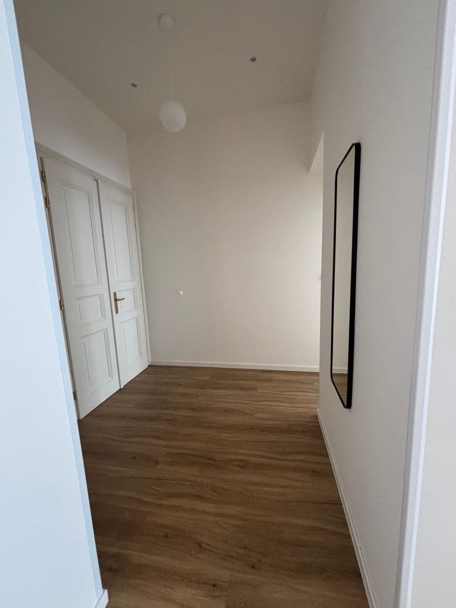 2 bedroom with open-plan kitchen flat to rent, 78 m², Sládkova, Prague, Prague 2 bedroom with open-plan kitchen flat to rent, 78 m², Sládkova, Prague, Prague