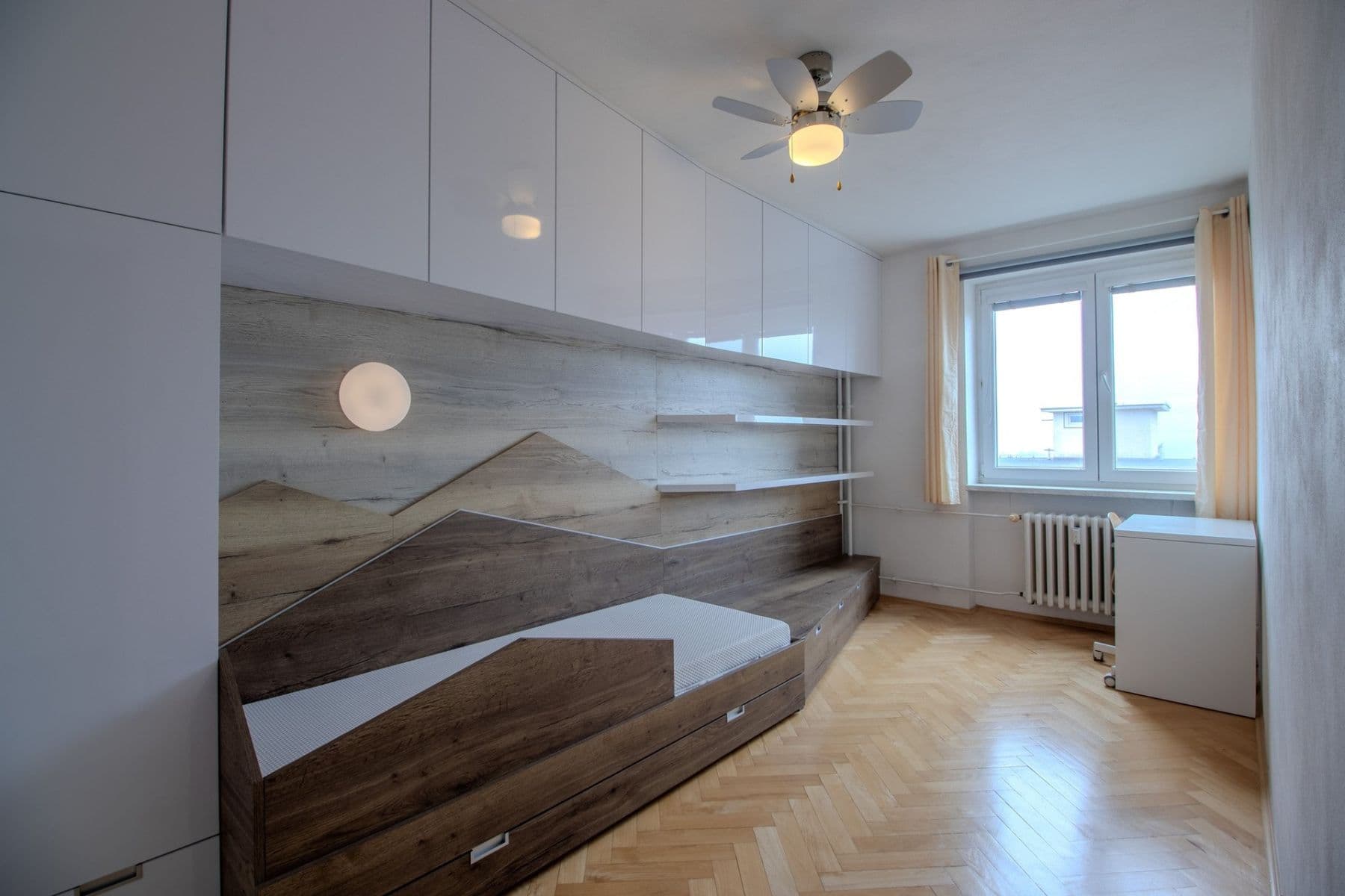 2 bedroom with open-plan kitchen flat to rent, 73 m², Měchenická, Prague, Prague 2 bedroom with open-plan kitchen flat to rent, 73 m², Měchenická, Prague, Prague