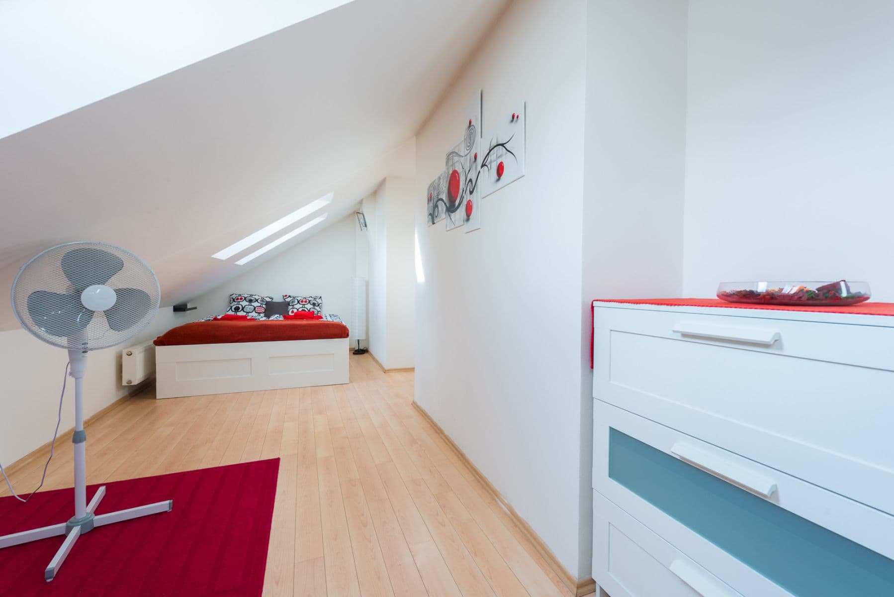 flat to rent, 135 m², Hálkova, Prague, Prague flat to rent, 135 m², Hálkova, Prague, Prague