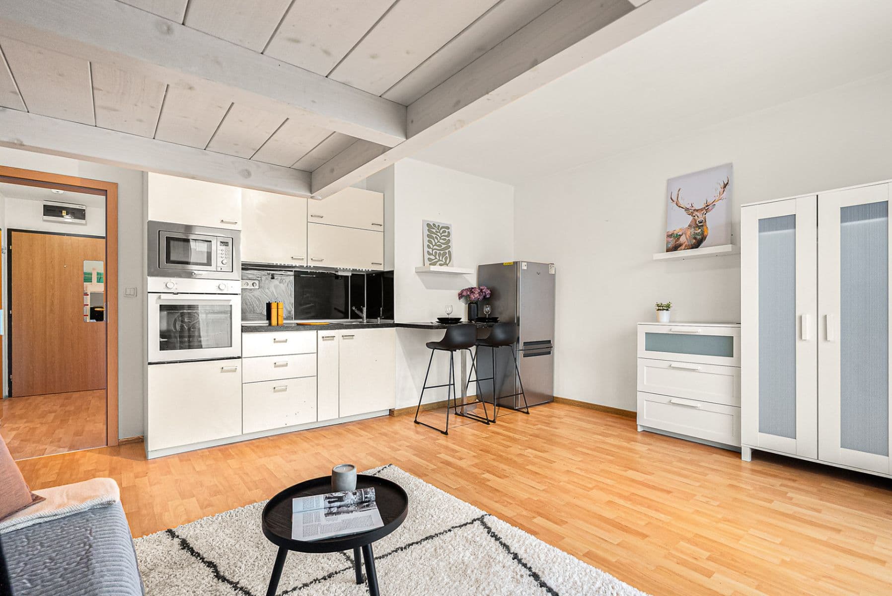 Studio flat to rent, 30 m², Žitná, Hostivice, Středočeský Region Studio flat to rent, 30 m², Žitná, Hostivice, Středočeský Region