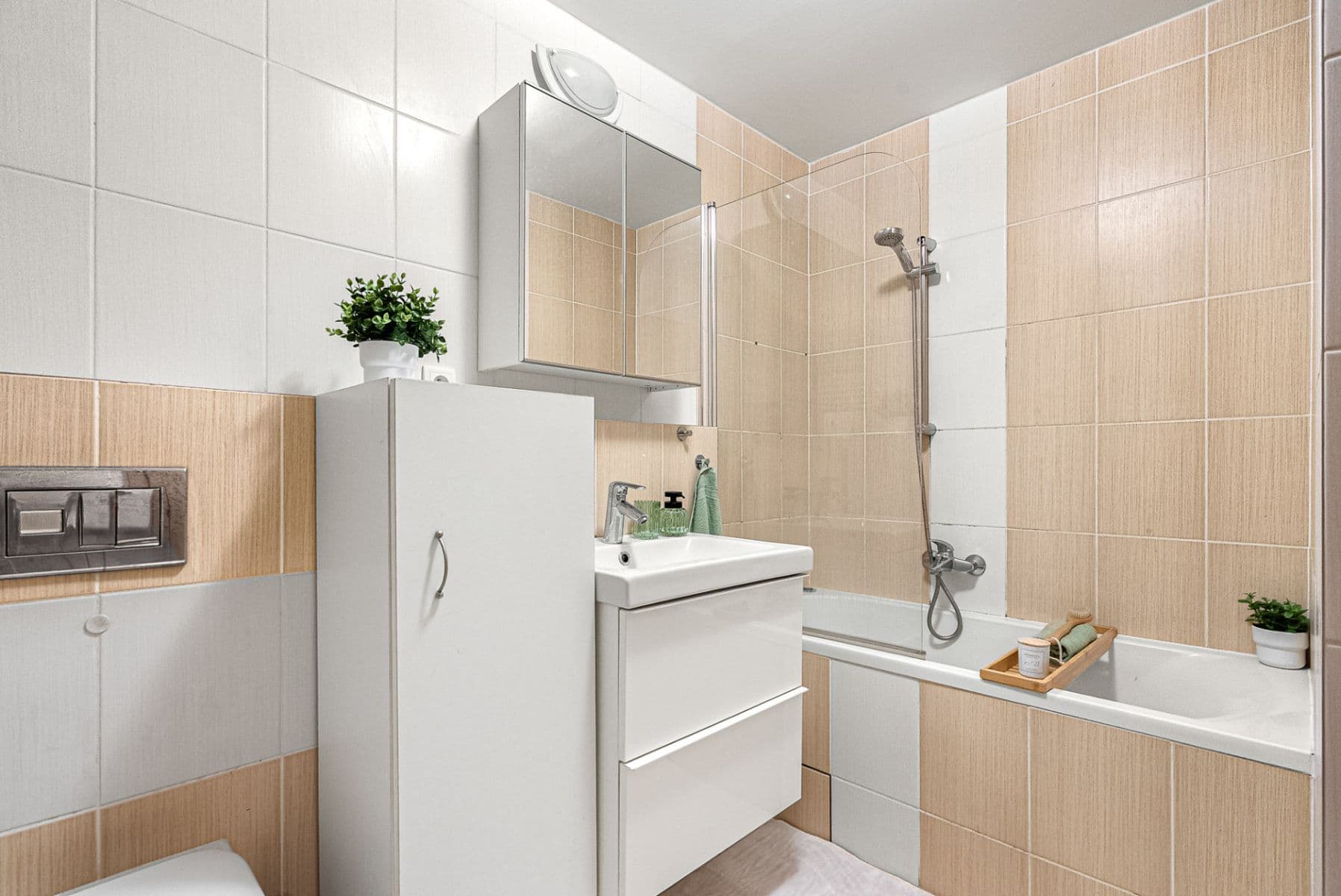 Studio flat to rent, 30 m², Žitná, Hostivice, Středočeský Region Studio flat to rent, 30 m², Žitná, Hostivice, Středočeský Region
