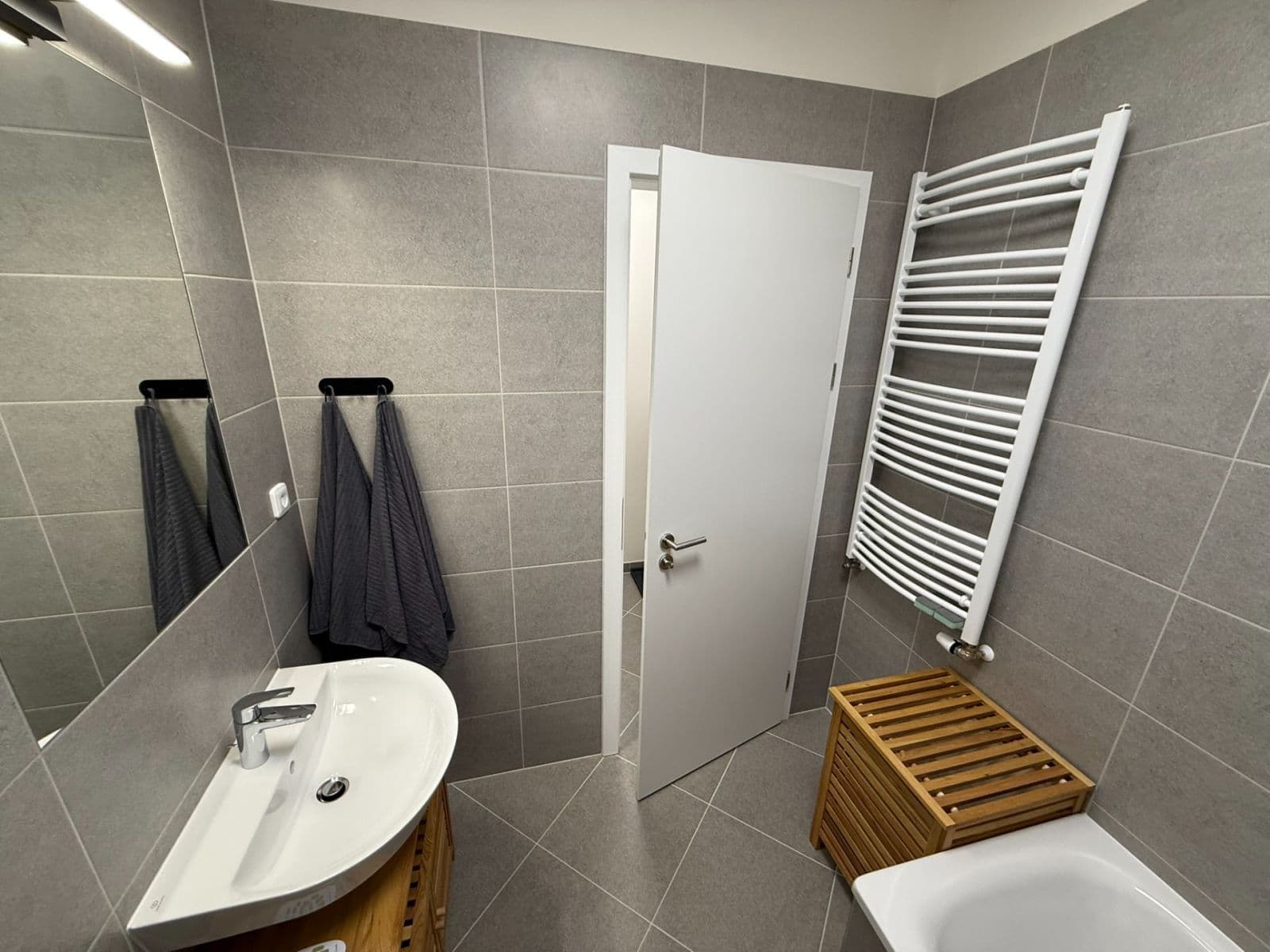 1 bedroom with open-plan kitchen flat to rent, 42 m², Thomasova, Prague, Prague 1 bedroom with open-plan kitchen flat to rent, 42 m², Thomasova, Prague, Prague