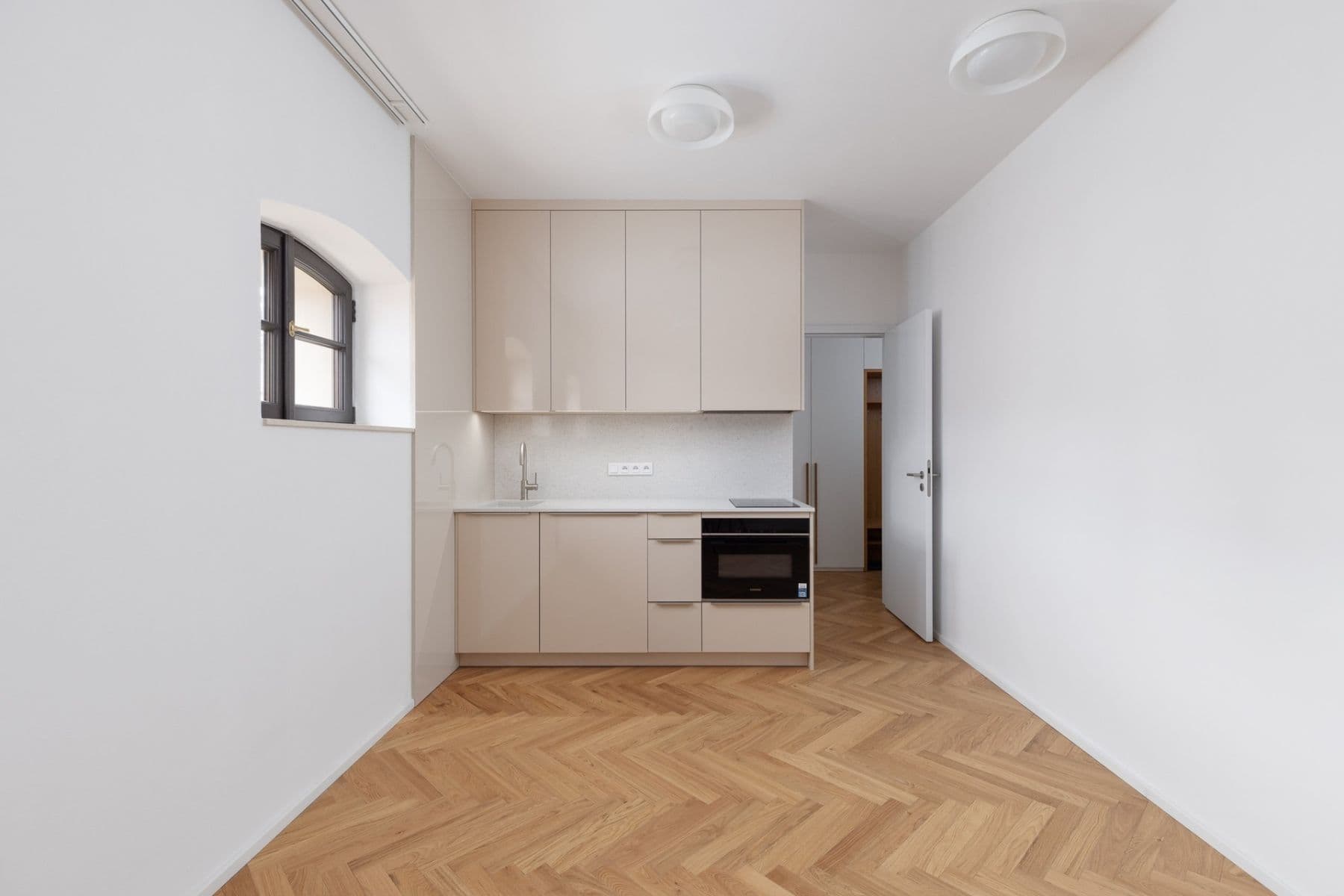 Studio flat to rent, 26 m², Mnatova, Prague, Prague Studio flat to rent, 26 m², Mnatova, Prague, Prague