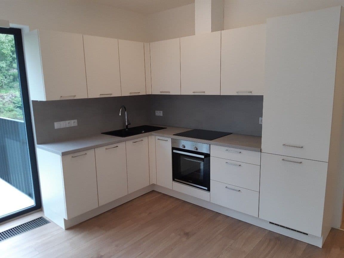 Studio flat to rent, 40 m², Hartigova, Prague, Prague Studio flat to rent, 40 m², Hartigova, Prague, Prague