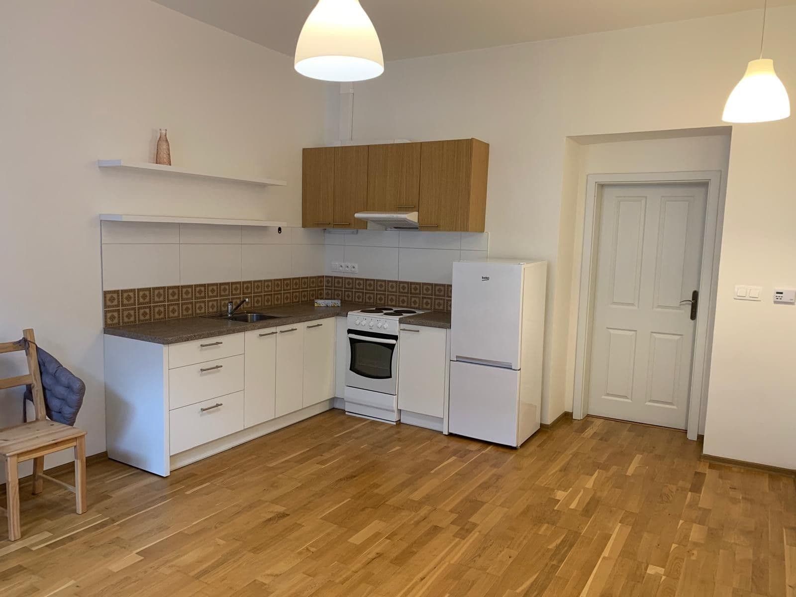 1 bedroom with open-plan kitchen flat to rent, 52 m², Heleny Malířové, Prague, Prague 1 bedroom with open-plan kitchen flat to rent, 52 m², Heleny Malířové, Prague, Prague