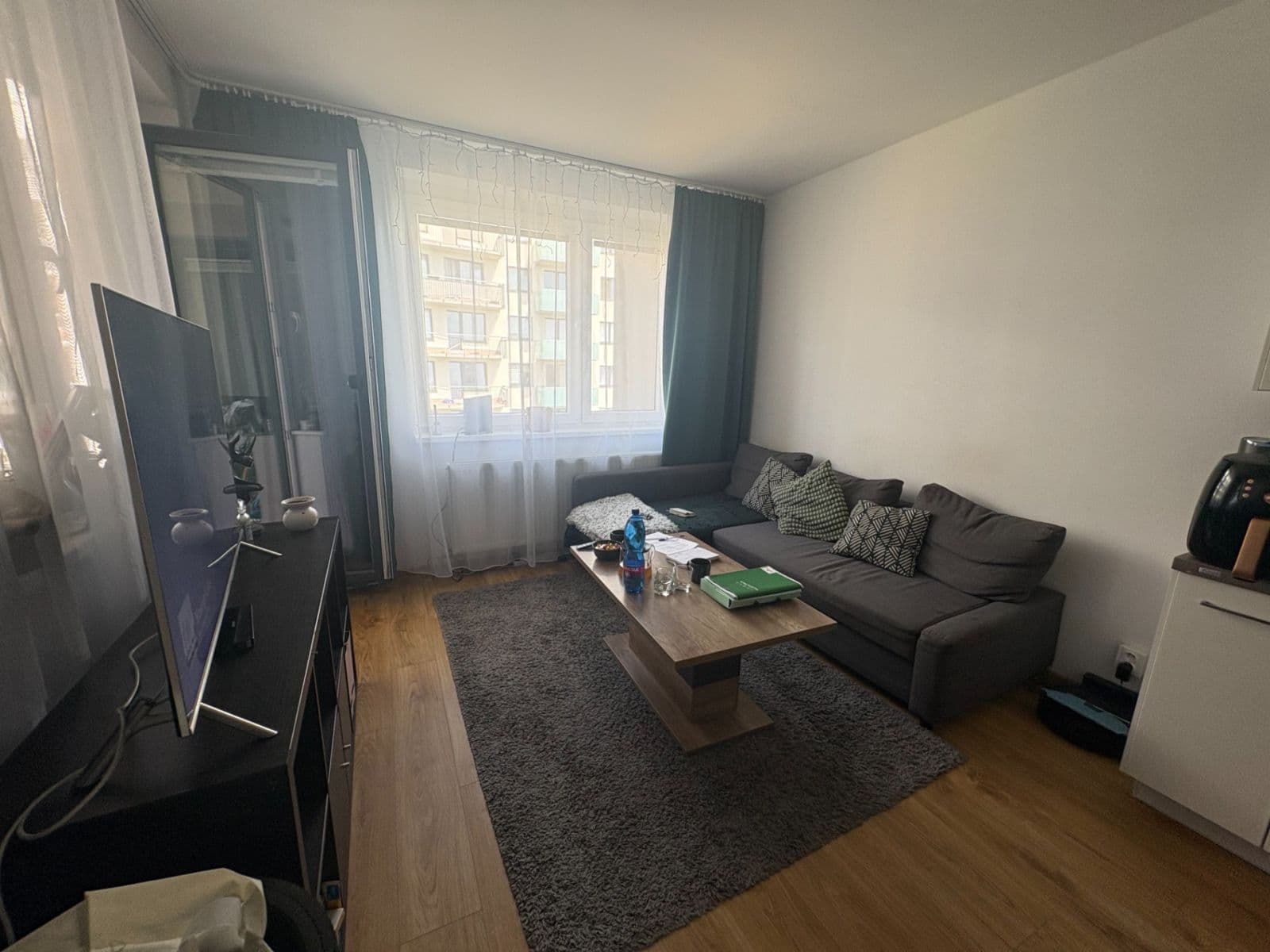 1 bedroom with open-plan kitchen flat to rent, 57 m², Medunova, Prague, Prague 1 bedroom with open-plan kitchen flat to rent, 57 m², Medunova, Prague, Prague