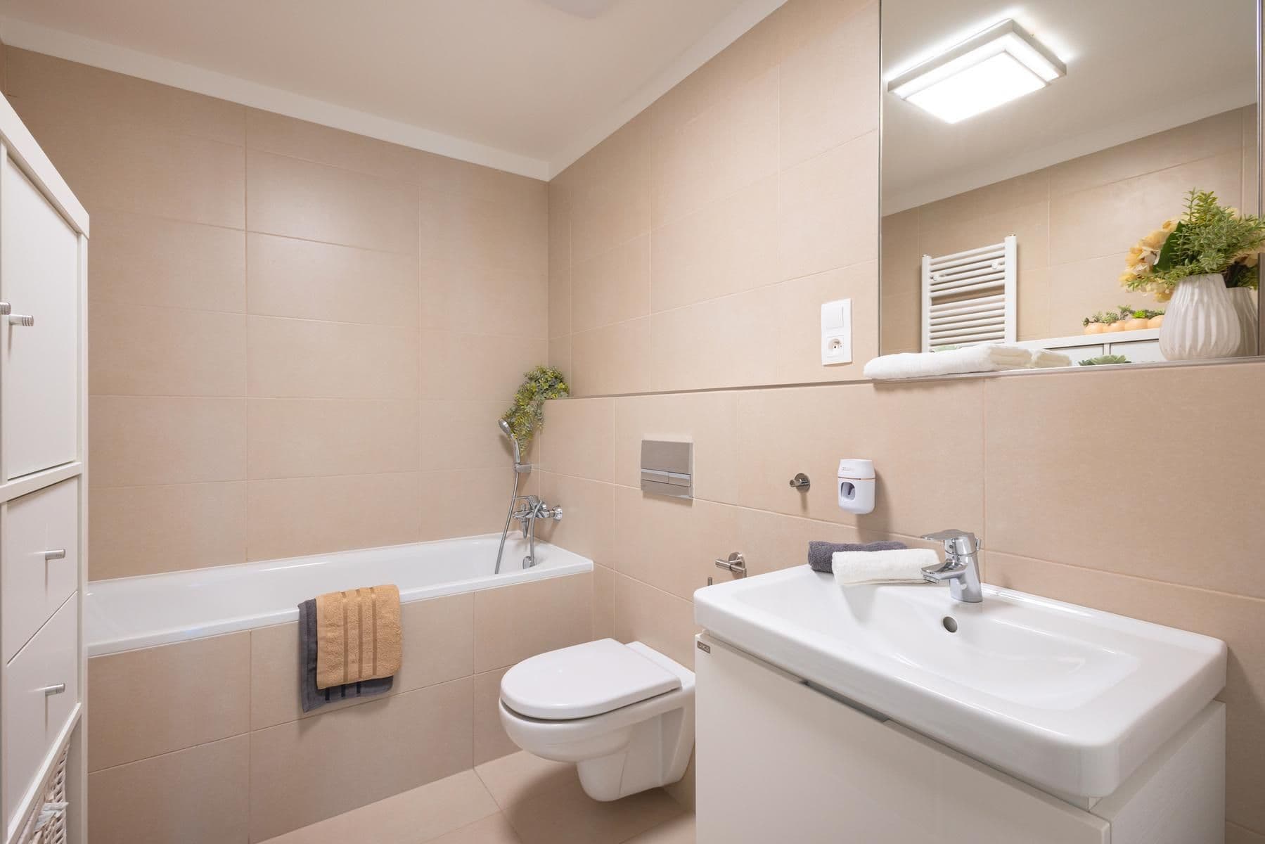 3 bedroom with open-plan kitchen flat for sale, 114 m², Strnadových, Prague, Prague 3 bedroom with open-plan kitchen flat for sale, 114 m², Strnadových, Prague, Prague