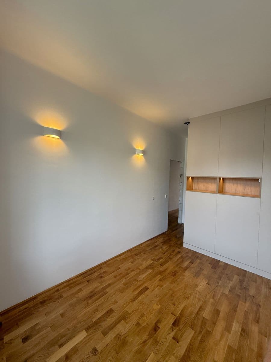 1 bedroom with open-plan kitchen flat to rent, 55 m², Vodárenská, Prague, Prague 1 bedroom with open-plan kitchen flat to rent, 55 m², Vodárenská, Prague, Prague