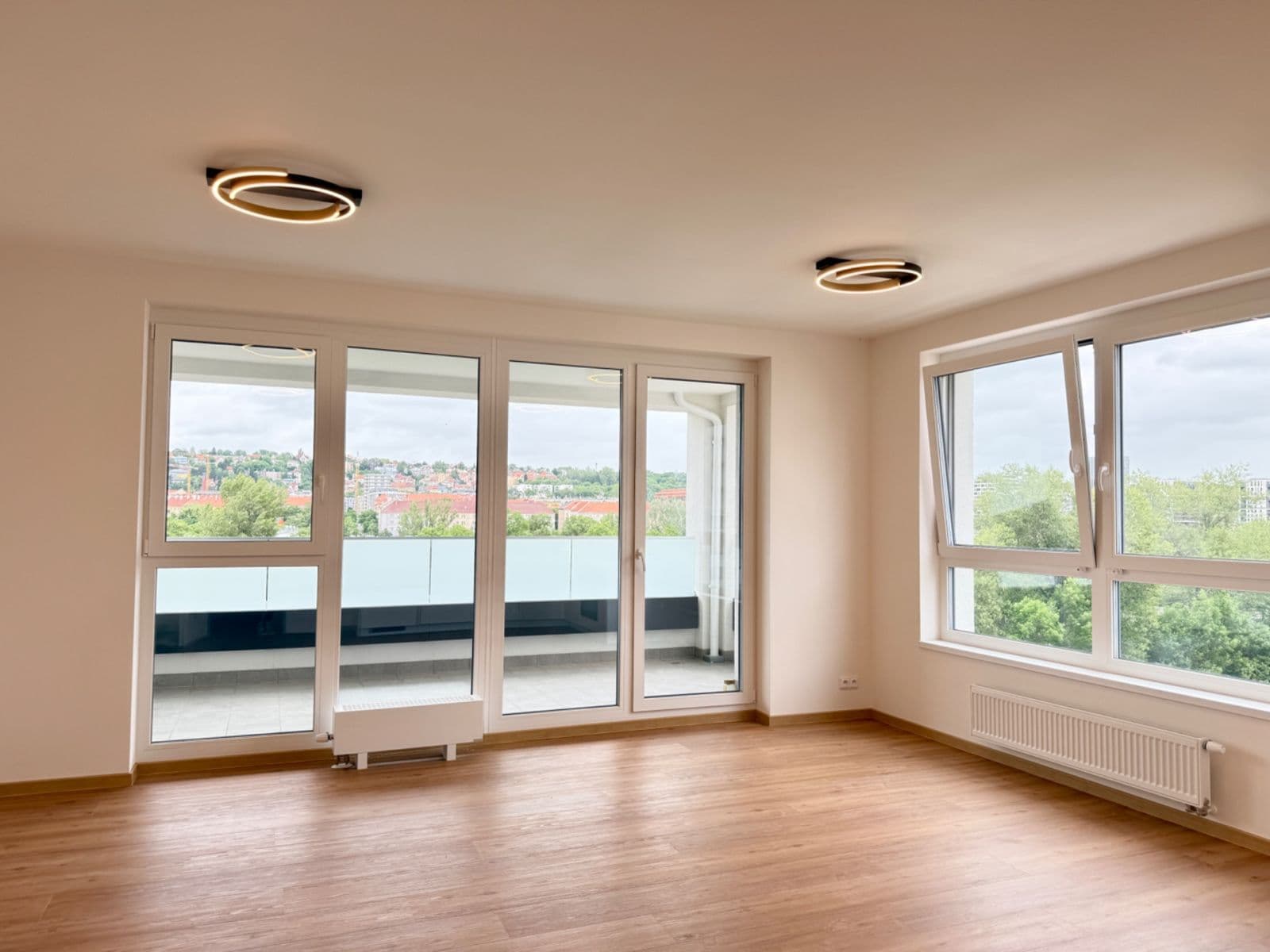 2 bedroom with open-plan kitchen flat to rent, 90 m², Pod Harfou, Prague, Prague 2 bedroom with open-plan kitchen flat to rent, 90 m², Pod Harfou, Prague, Prague