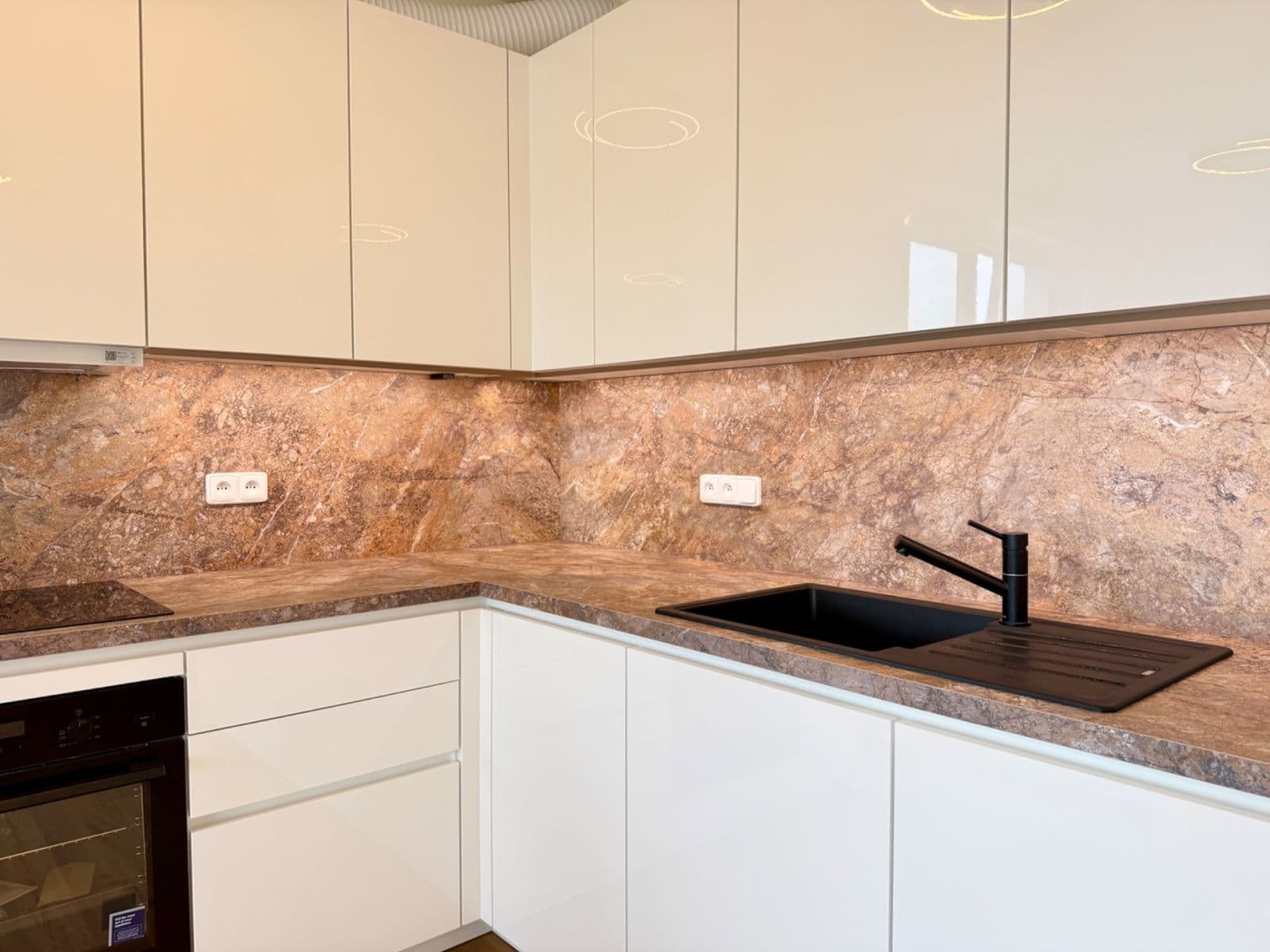 2 bedroom with open-plan kitchen flat to rent, 90 m², Pod Harfou, Prague, Prague 2 bedroom with open-plan kitchen flat to rent, 90 m², Pod Harfou, Prague, Prague