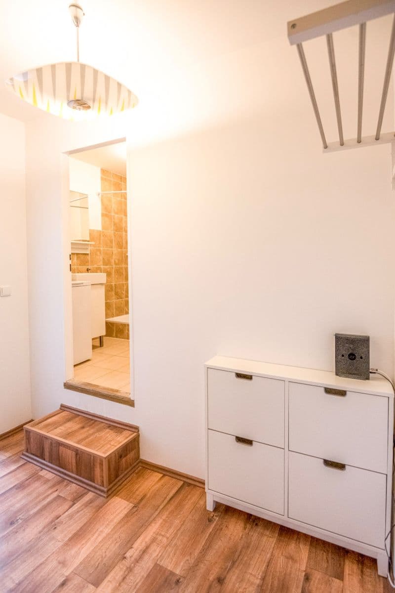 Studio flat to rent, 28 m², Legerova, Prague, Prague Studio flat to rent, 28 m², Legerova, Prague, Prague
