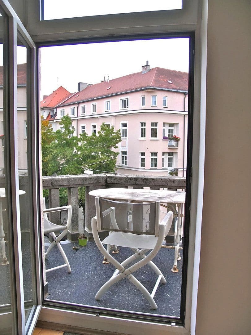 2 bedroom with open-plan kitchen flat to rent, 110 m², Valleystraße 19, München, Bavaria 2 bedroom with open-plan kitchen flat to rent, 110 m², Valleystraße 19, München, Bavaria