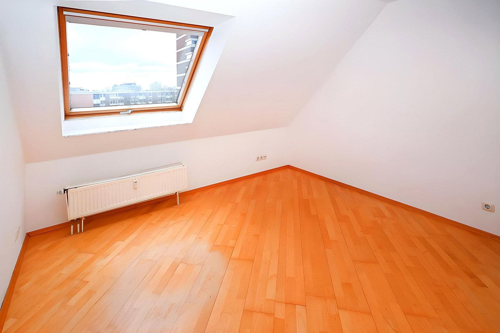 1 bedroom with open-plan kitchen flat to rent, 87 m², Helstorfer Straße 29, Hanover, Lower Saxony 1 bedroom with open-plan kitchen flat to rent, 87 m², Helstorfer Straße 29, Hanover, Lower Saxony
