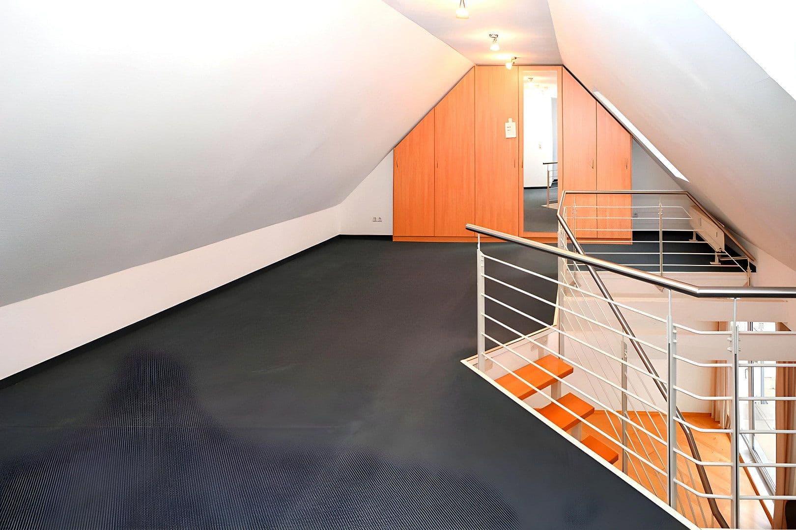 1 bedroom with open-plan kitchen flat to rent, 87 m², Helstorfer Straße 29, Hanover, Lower Saxony 1 bedroom with open-plan kitchen flat to rent, 87 m², Helstorfer Straße 29, Hanover, Lower Saxony