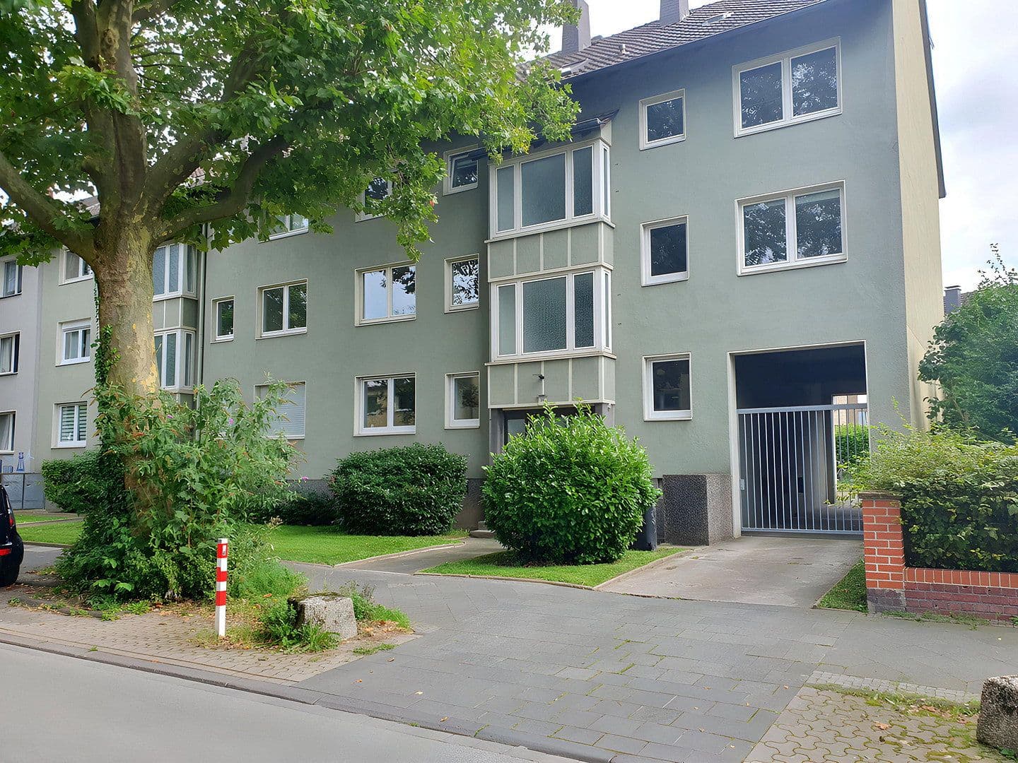 2 bedroom with open-plan kitchen flat to rent, 73 m², Hermannshöhe 24, Bochum, North Rhine-Westphalia 2 bedroom with open-plan kitchen flat to rent, 73 m², Hermannshöhe 24, Bochum, North Rhine-Westphalia
