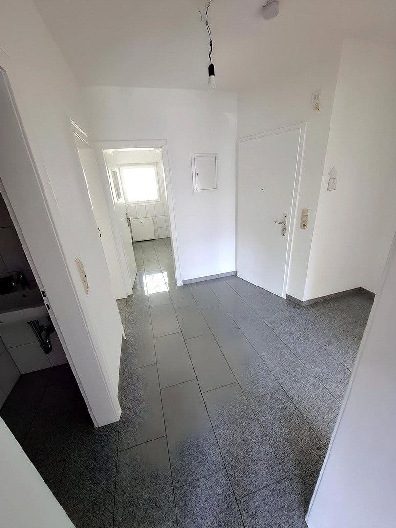 2 bedroom with open-plan kitchen flat to rent, 73 m², Hermannshöhe 24, Bochum, North Rhine-Westphalia 2 bedroom with open-plan kitchen flat to rent, 73 m², Hermannshöhe 24, Bochum, North Rhine-Westphalia