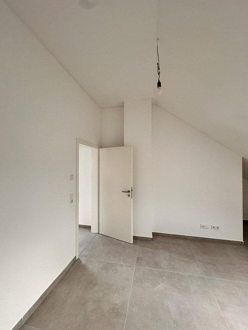 4 bedroom flat to rent, 127 m², Maintal, Hesse 4 bedroom flat to rent, 127 m², Maintal, Hesse