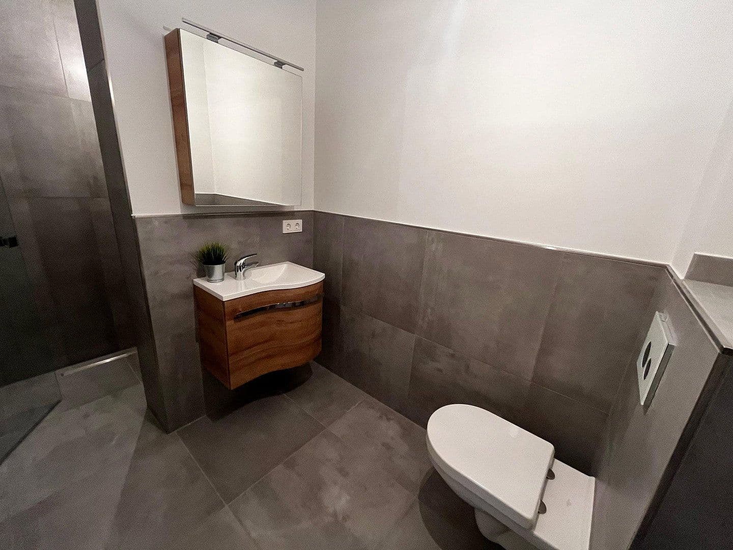 2 bedroom with open-plan kitchen flat for sale, 103 m², Meisenweg 8, Röttenbach, Bavaria 2 bedroom with open-plan kitchen flat for sale, 103 m², Meisenweg 8, Röttenbach, Bavaria