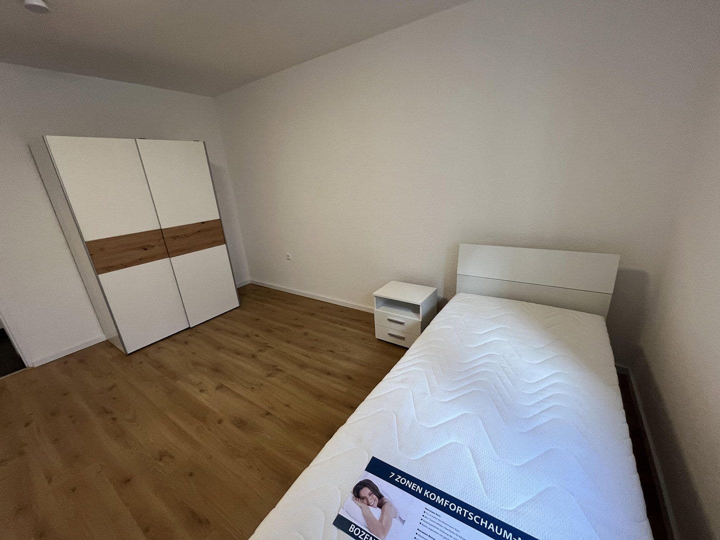 flat to rent, 10 m², Victor-Gollancz-Straße 10, Karlsruhe, Baden-Württemberg flat to rent, 10 m², Victor-Gollancz-Straße 10, Karlsruhe, Baden-Württemberg