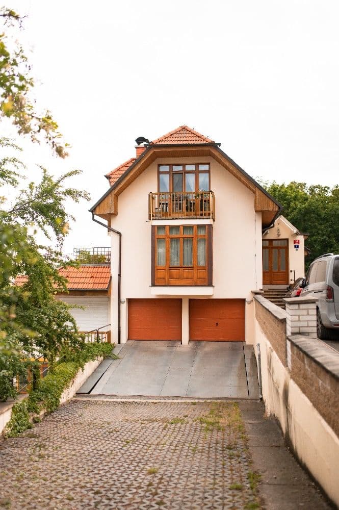2 bedroom with open-plan kitchen flat for sale, 108 m², Ve vilách, Prague, Prague 2 bedroom with open-plan kitchen flat for sale, 108 m², Ve vilách, Prague, Prague