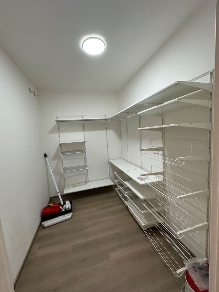 1 bedroom with open-plan kitchen flat to rent, 52 m², Musilova, Brno, Jihomoravský Region 1 bedroom with open-plan kitchen flat to rent, 52 m², Musilova, Brno, Jihomoravský Region