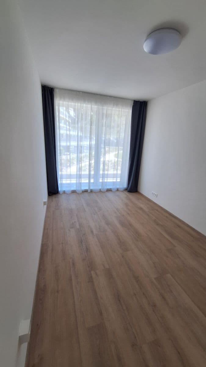 1 bedroom with open-plan kitchen flat to rent, 61 m², Bystrcká, Brno, Jihomoravský Region 1 bedroom with open-plan kitchen flat to rent, 61 m², Bystrcká, Brno, Jihomoravský Region
