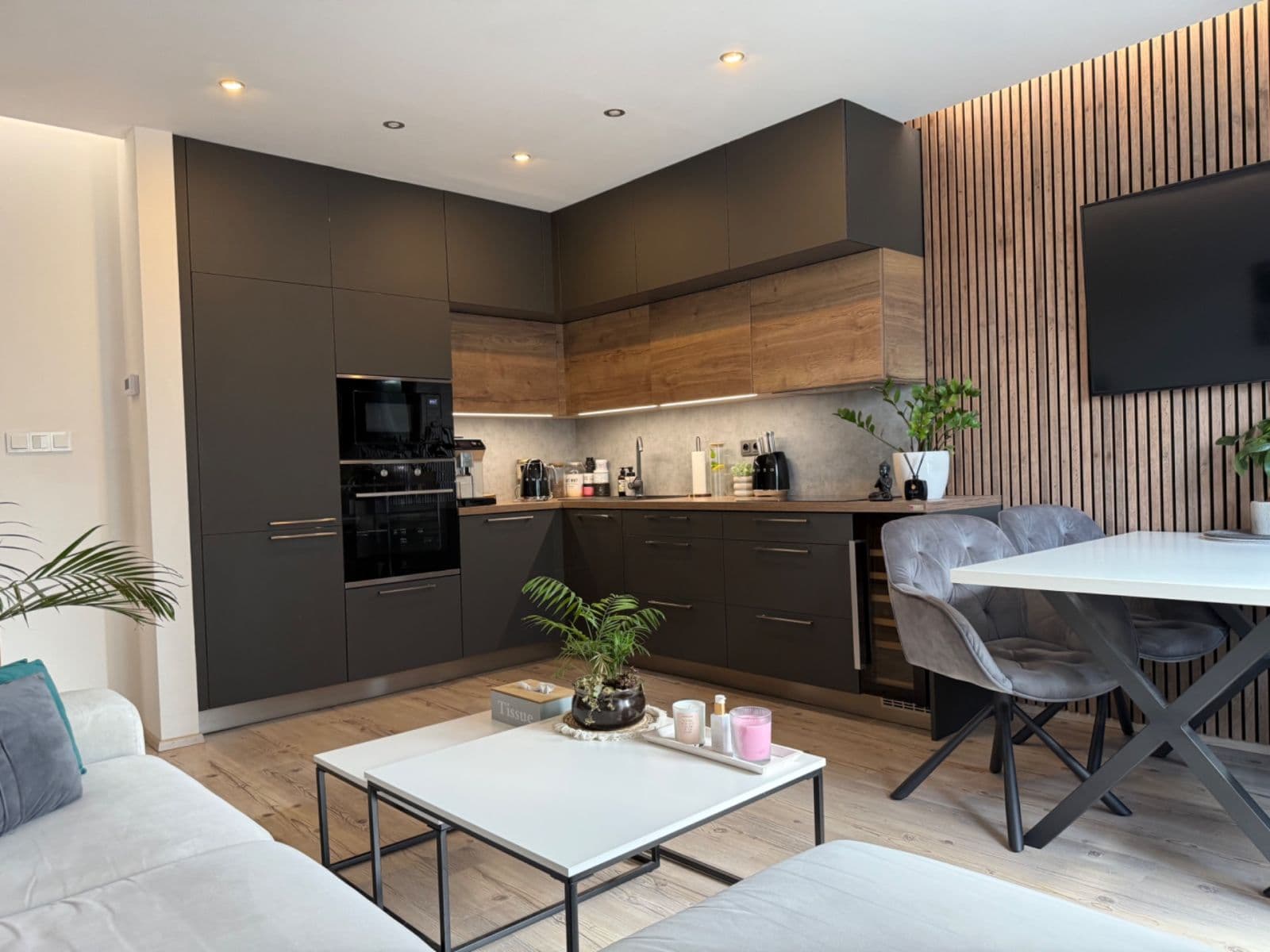 1 bedroom with open-plan kitchen flat to rent, 67 m², U Sportovní školy, Pardubice, Pardubický Region 1 bedroom with open-plan kitchen flat to rent, 67 m², U Sportovní školy, Pardubice, Pardubický Region