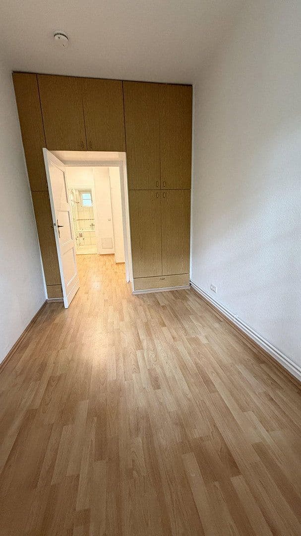 3 bedroom flat for sale, 64 m², Laehrscher Jagdweg, Berlin, Berlin 3 bedroom flat for sale, 64 m², Laehrscher Jagdweg, Berlin, Berlin