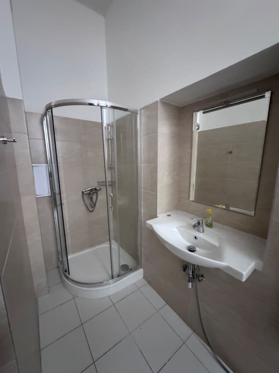 1 bedroom with open-plan kitchen flat to rent, 33 m², Vrchlického, Teplice, Ústecký Region 1 bedroom with open-plan kitchen flat to rent, 33 m², Vrchlického, Teplice, Ústecký Region