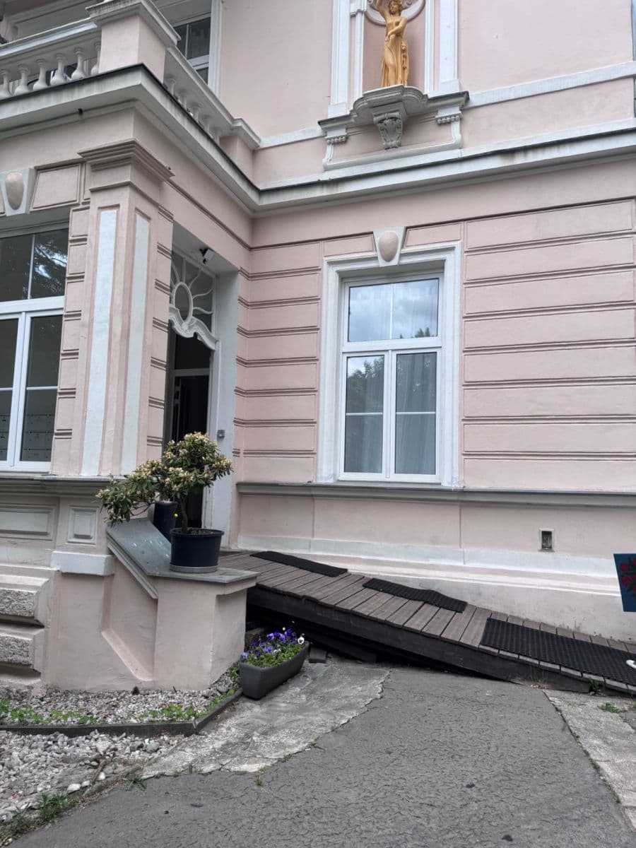 1 bedroom with open-plan kitchen flat to rent, 33 m², Vrchlického, Teplice, Ústecký Region 1 bedroom with open-plan kitchen flat to rent, 33 m², Vrchlického, Teplice, Ústecký Region