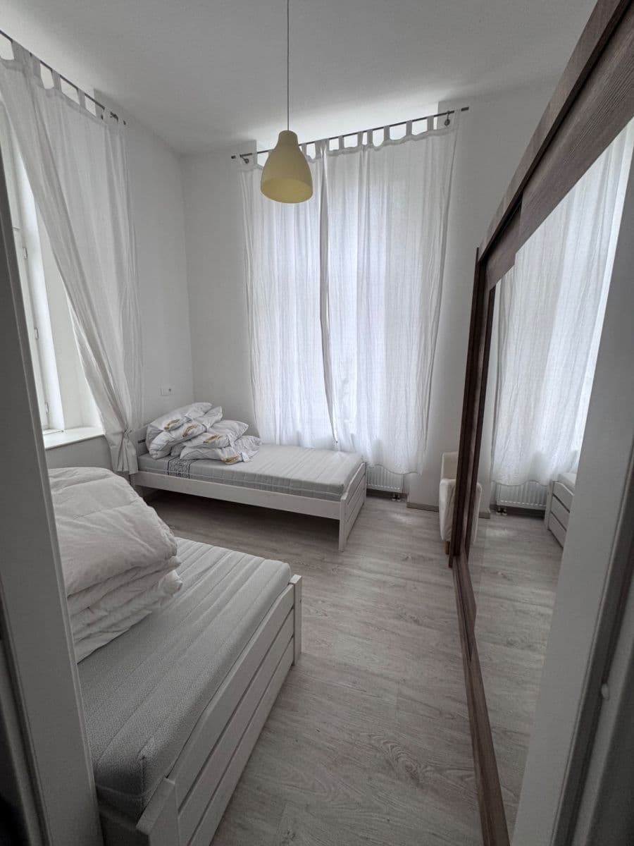 1 bedroom with open-plan kitchen flat to rent, 33 m², Vrchlického, Teplice, Ústecký Region 1 bedroom with open-plan kitchen flat to rent, 33 m², Vrchlického, Teplice, Ústecký Region