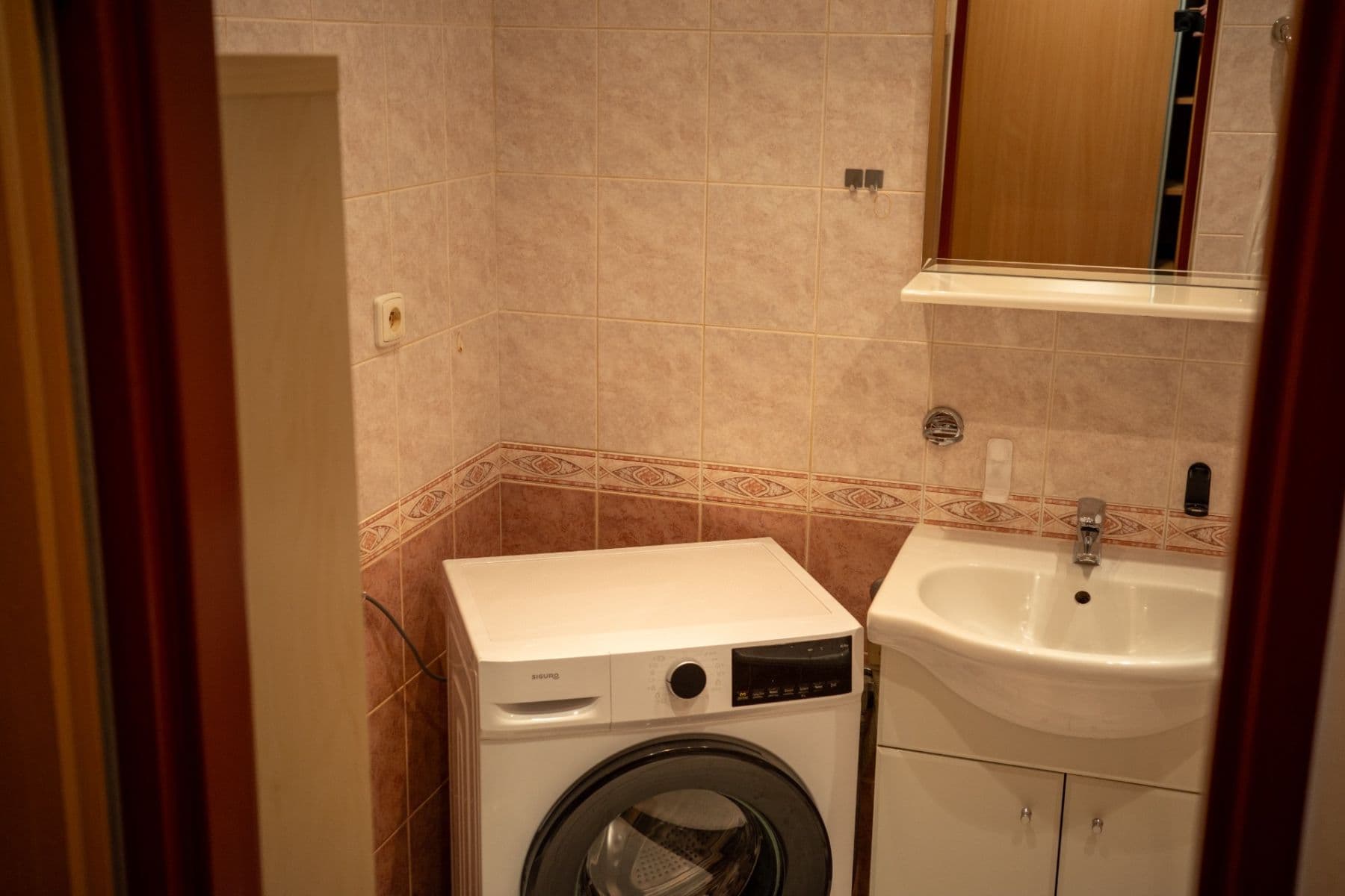 2 bedroom flat to rent, 68 m², U Pramene, Prague, Prague 2 bedroom flat to rent, 68 m², U Pramene, Prague, Prague