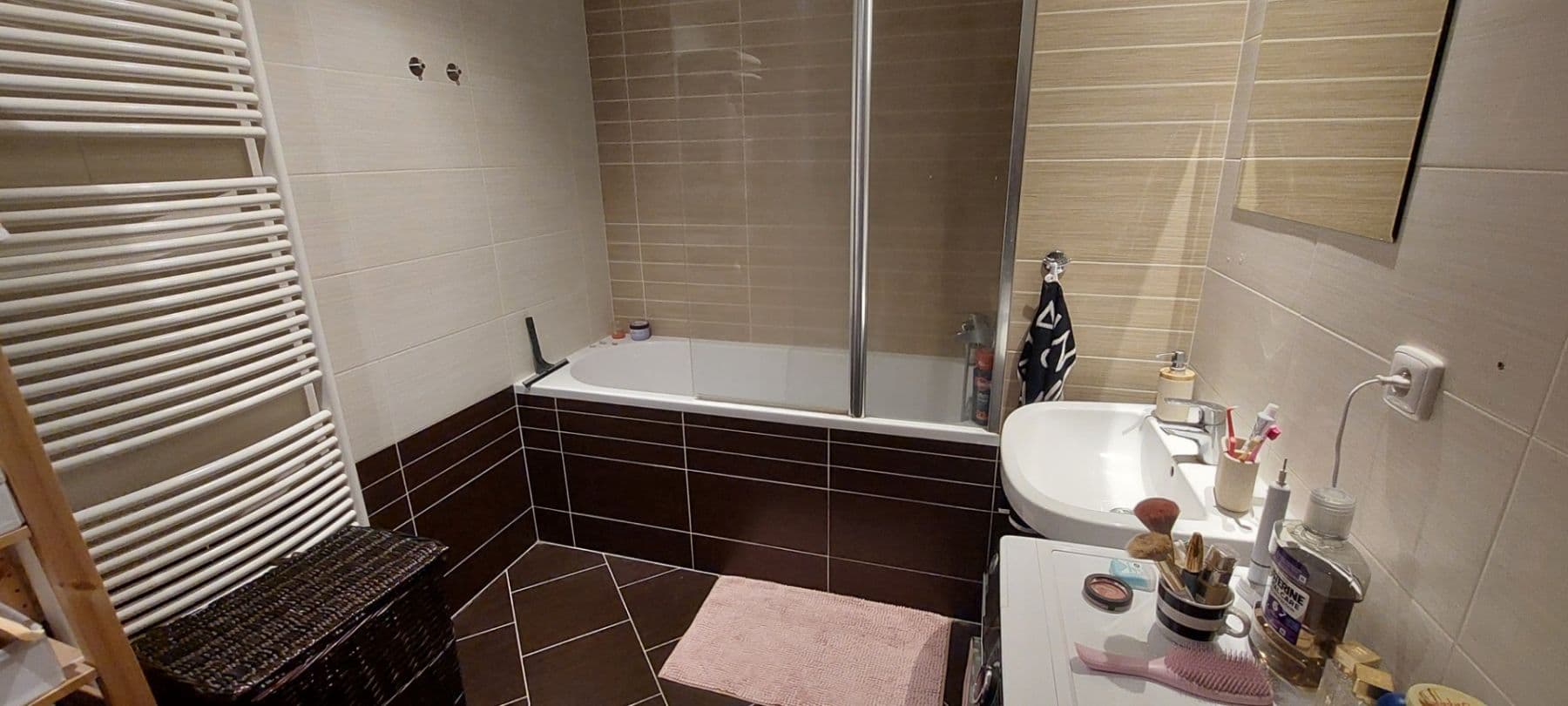 1 bedroom with open-plan kitchen flat to rent, 62 m², V Háji, Prague, Prague 1 bedroom with open-plan kitchen flat to rent, 62 m², V Háji, Prague, Prague