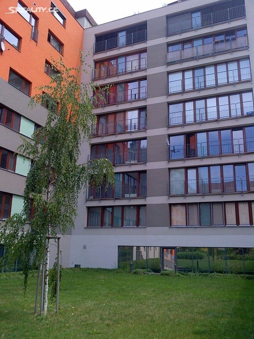 1 bedroom with open-plan kitchen flat to rent, 62 m², V Háji, Prague, Prague 1 bedroom with open-plan kitchen flat to rent, 62 m², V Háji, Prague, Prague