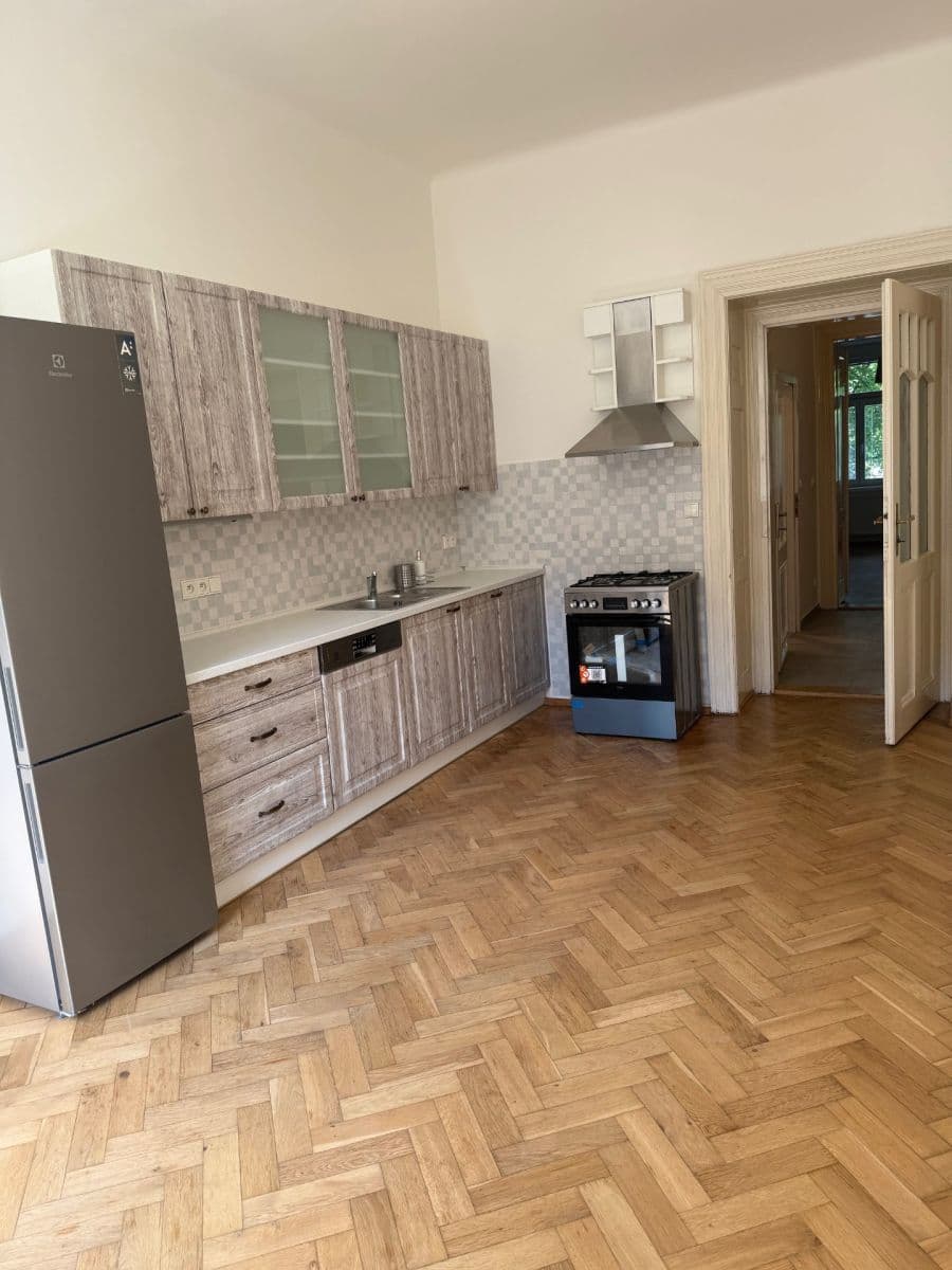 2 bedroom flat to rent, 78 m², Ruská, Prague, Prague 2 bedroom flat to rent, 78 m², Ruská, Prague, Prague