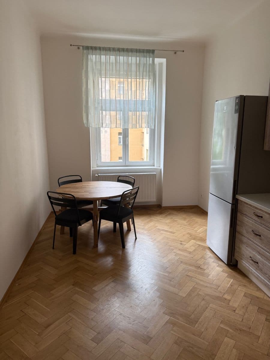 2 bedroom flat to rent, 78 m², Ruská, Prague, Prague 2 bedroom flat to rent, 78 m², Ruská, Prague, Prague