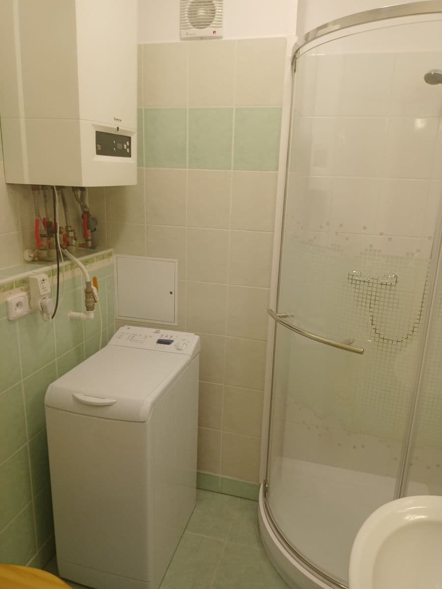 Studio flat to rent, 35 m², Podveská, Brno, Jihomoravský Region Studio flat to rent, 35 m², Podveská, Brno, Jihomoravský Region