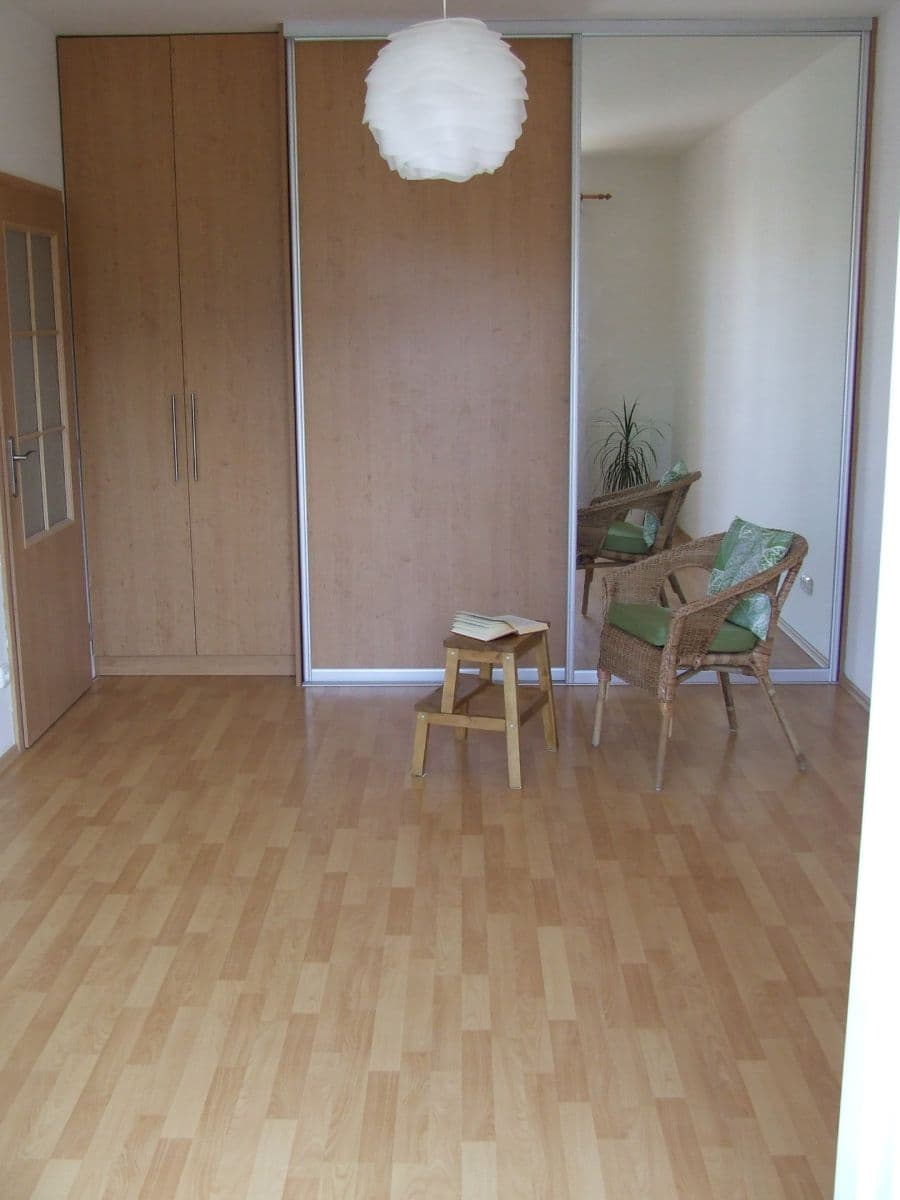 1 bedroom with open-plan kitchen flat to rent, 74 m², Dalmatská, Úvaly, Středočeský Region 1 bedroom with open-plan kitchen flat to rent, 74 m², Dalmatská, Úvaly, Středočeský Region