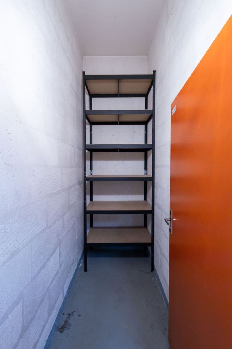 1 bedroom with open-plan kitchen flat to rent, 45 m², Pod Harfou, Prague, Prague 1 bedroom with open-plan kitchen flat to rent, 45 m², Pod Harfou, Prague, Prague