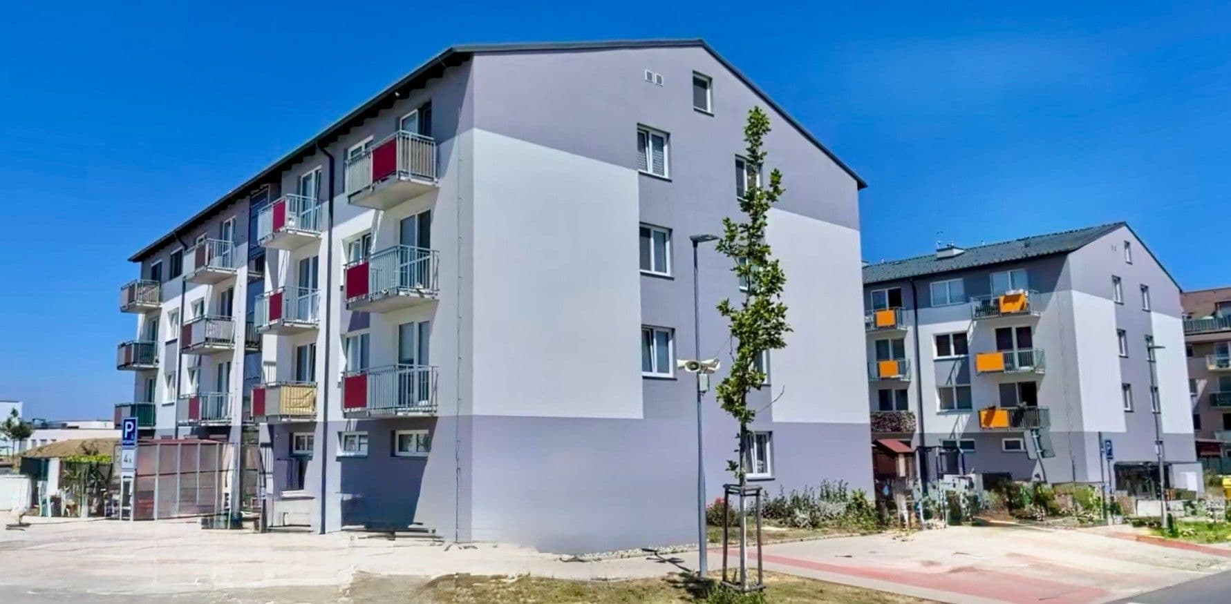 3 bedroom with open-plan kitchen flat for sale, 92 m², Bolzanova, Chýně, Středočeský Region 3 bedroom with open-plan kitchen flat for sale, 92 m², Bolzanova, Chýně, Středočeský Region